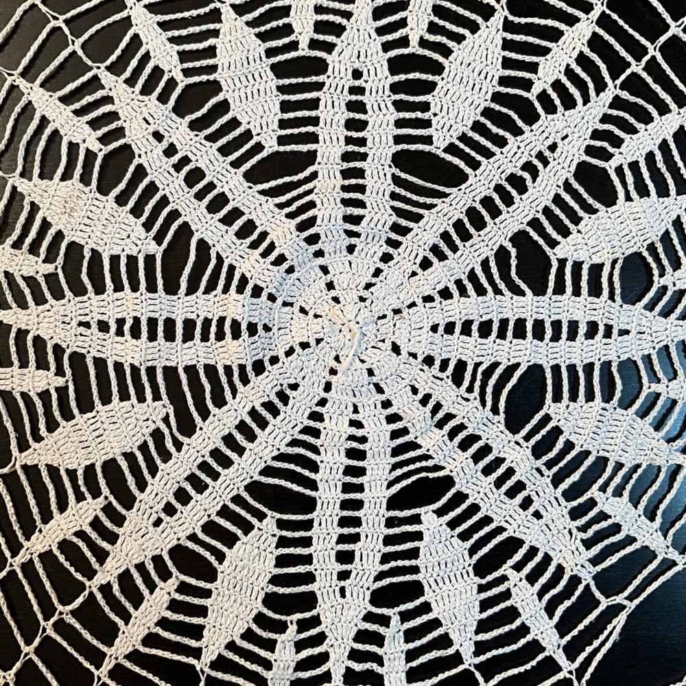 Vintage Crochet Doily White with Pink Edging Round Handmade Table Décor - Picture 3 of 4